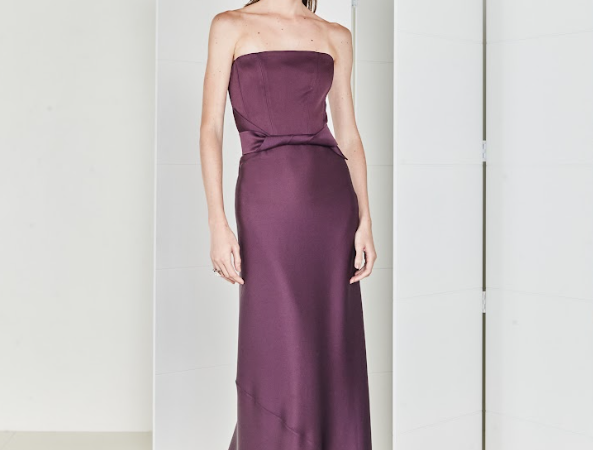 Um vestido elegante para um jantar black-tie